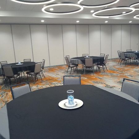 Holiday Inn - Kansas City - Northeast By Ihg Eksteriør billede