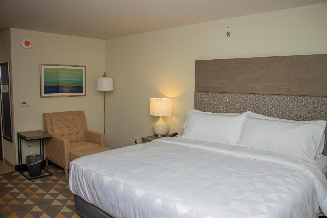 Holiday Inn - Kansas City - Northeast By Ihg Eksteriør billede