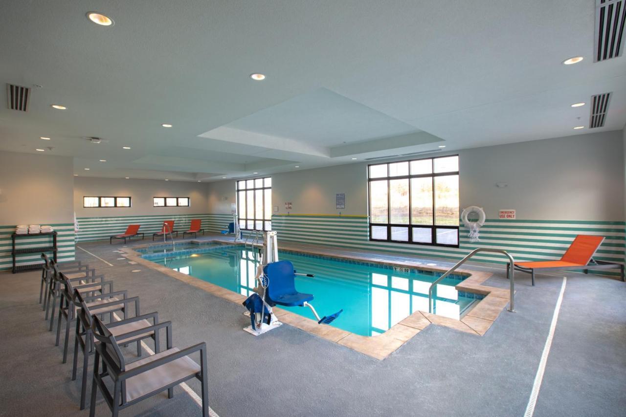 Holiday Inn - Kansas City - Northeast By Ihg Eksteriør billede