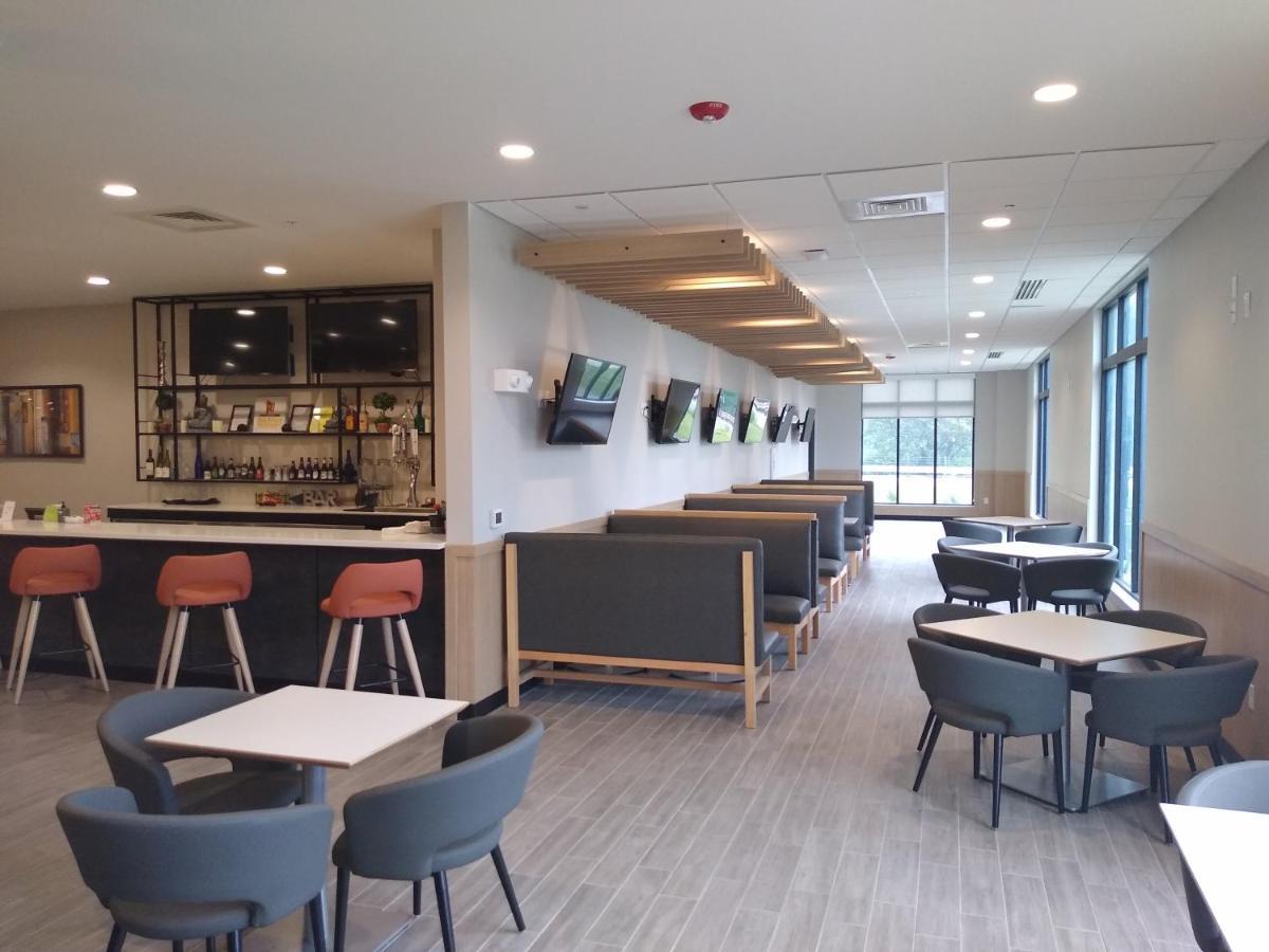 Holiday Inn - Kansas City - Northeast By Ihg Eksteriør billede