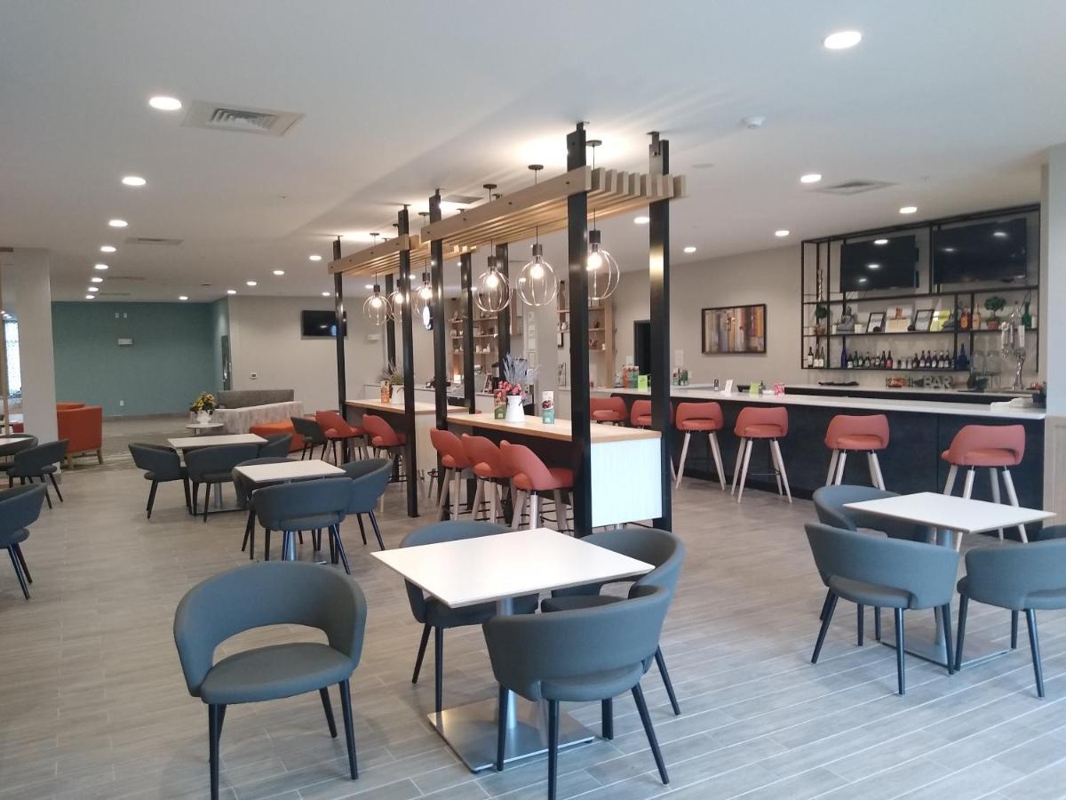 Holiday Inn - Kansas City - Northeast By Ihg Eksteriør billede