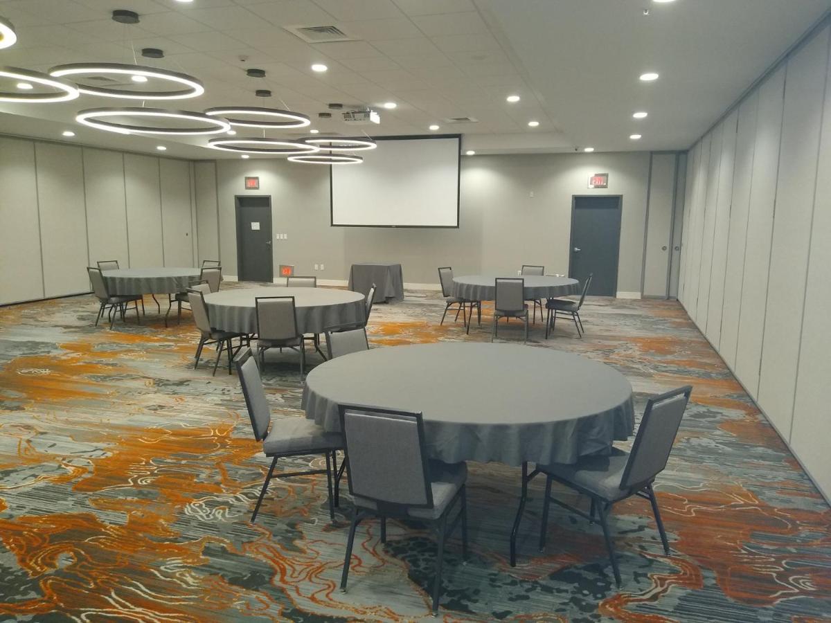 Holiday Inn - Kansas City - Northeast By Ihg Eksteriør billede